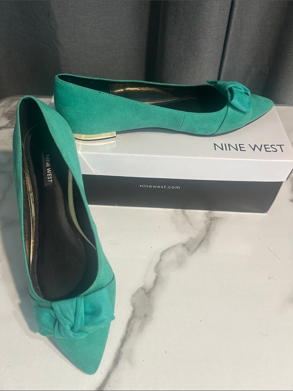 Nine West Turquoise Pointed-Toe Bow Flats Size 8.5Brand new in box